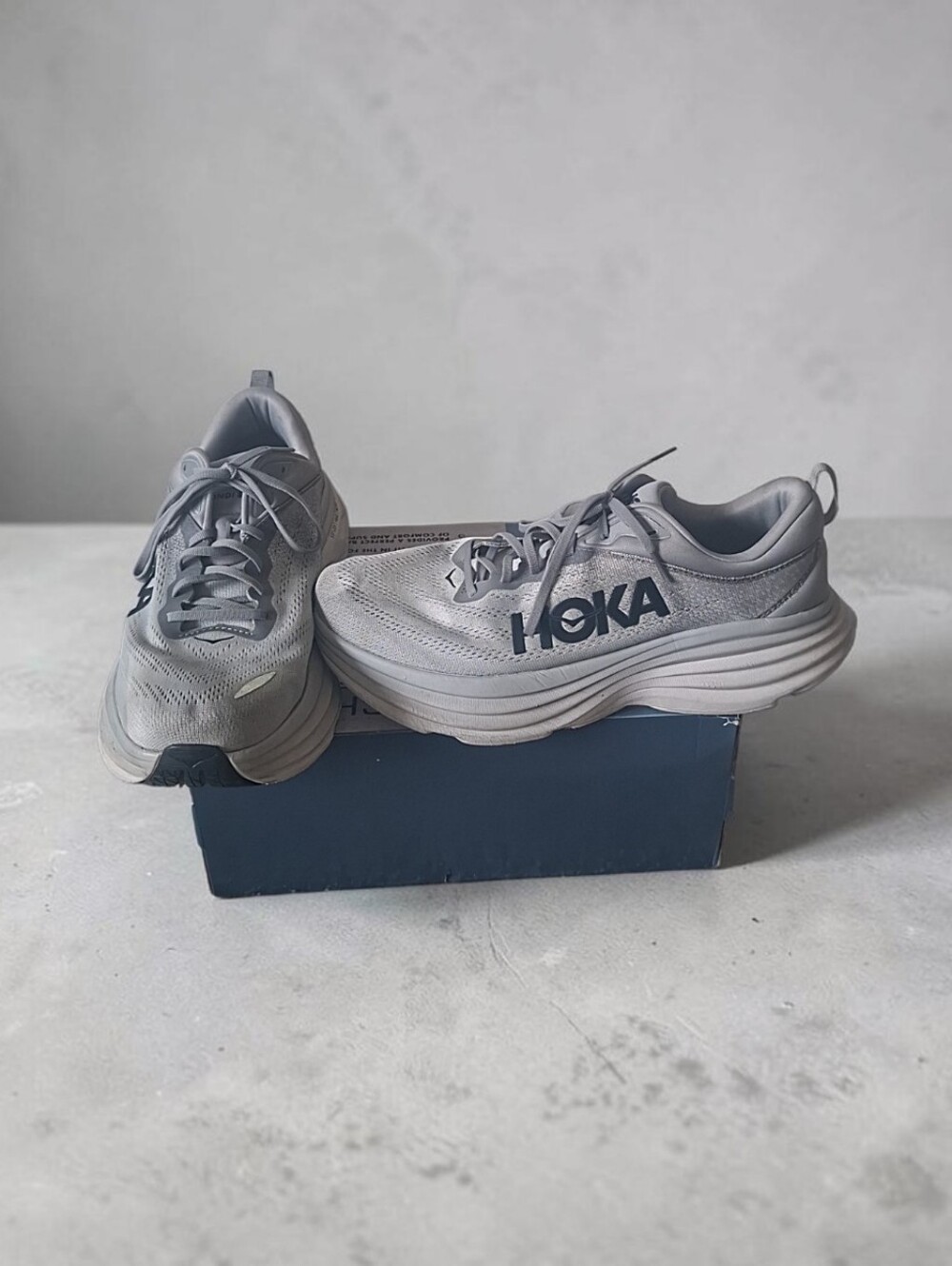 HOKA ONE Bondi 8 Men's Gray Low Top Lace Up Running Sneakers size 13